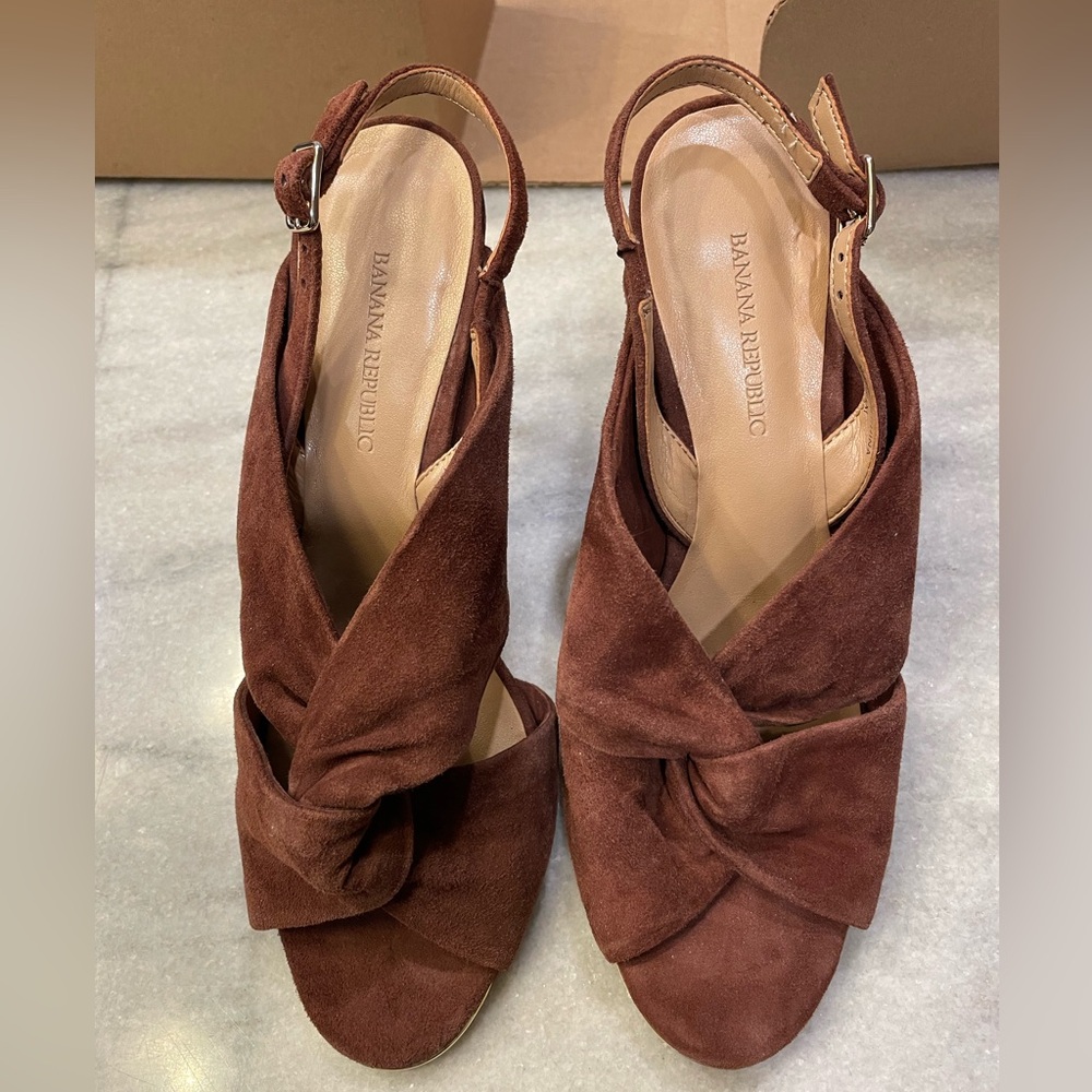 Banana Republic Twist Knot Heels Women Shoes *** NEW ***